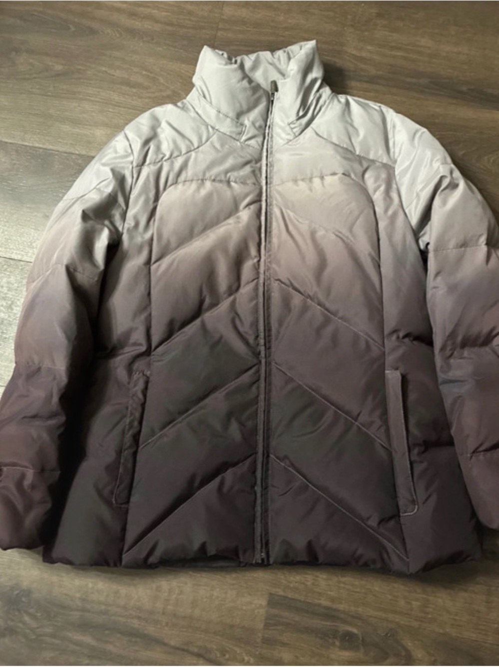 Women's Ombre duck down Puffer Jacket - Gray to Deep Plum